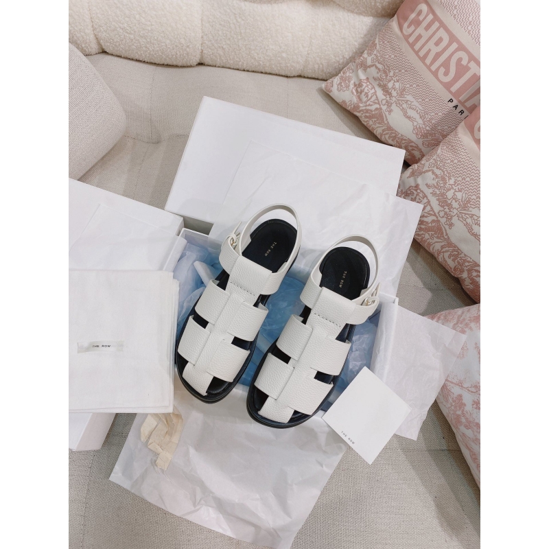 H**mes slippers